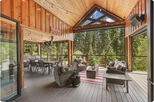 Beautiful covered deck